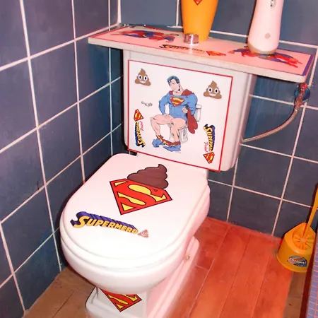 Guest house Superman Point Airport *